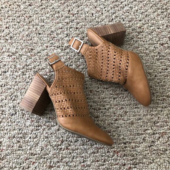Report Woven Leather Block Heels - Picture 1 of 6